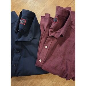UnTuckit men's buttondown shirt-size small